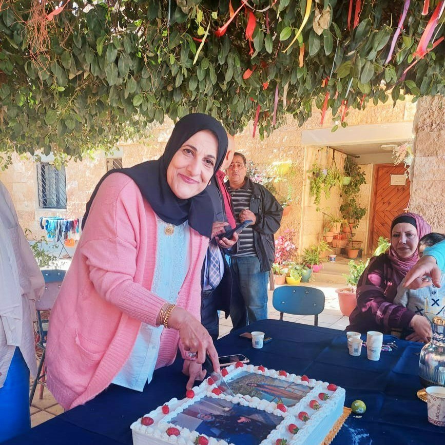 ماما أسمهان: "رح أخليكي تبكي من الفرح!"